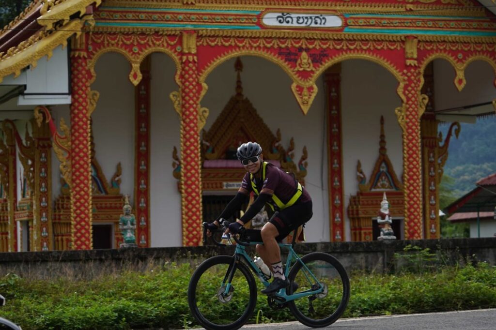 Catatan Royke Lumowa (9): Jiwaku Bergetar di Laos