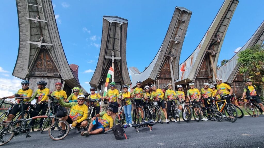 Bersepeda dari Makassar ke Toraja, Melunasi Impian